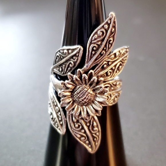 Jewelry - 925 Sterling Silver Sunflower Ring